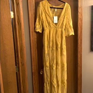 NWT Mustard Maxi romper with lace. Size small.